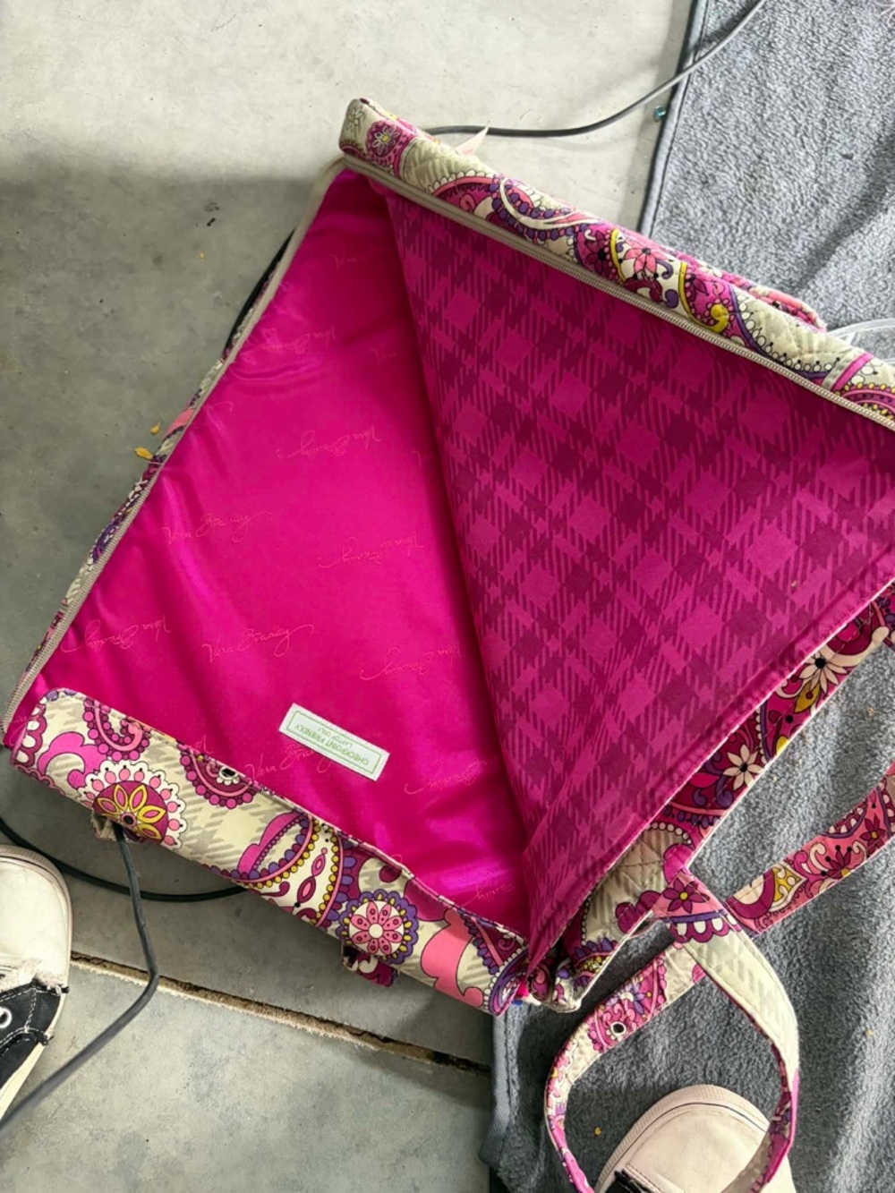 Vera Bradley laptop case 05-26-10 B - Picture 2 of 3